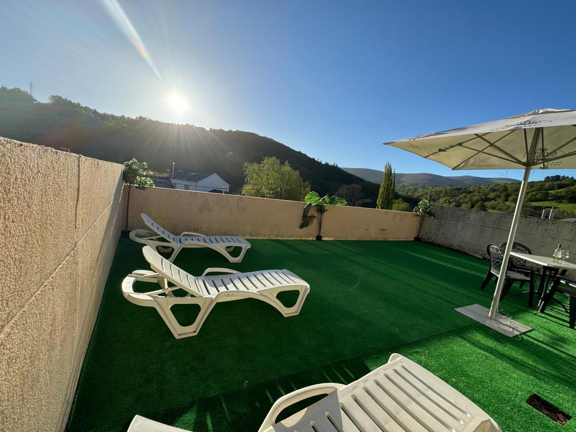 Triacastela Sunset Terrace Apartment Exterior photo